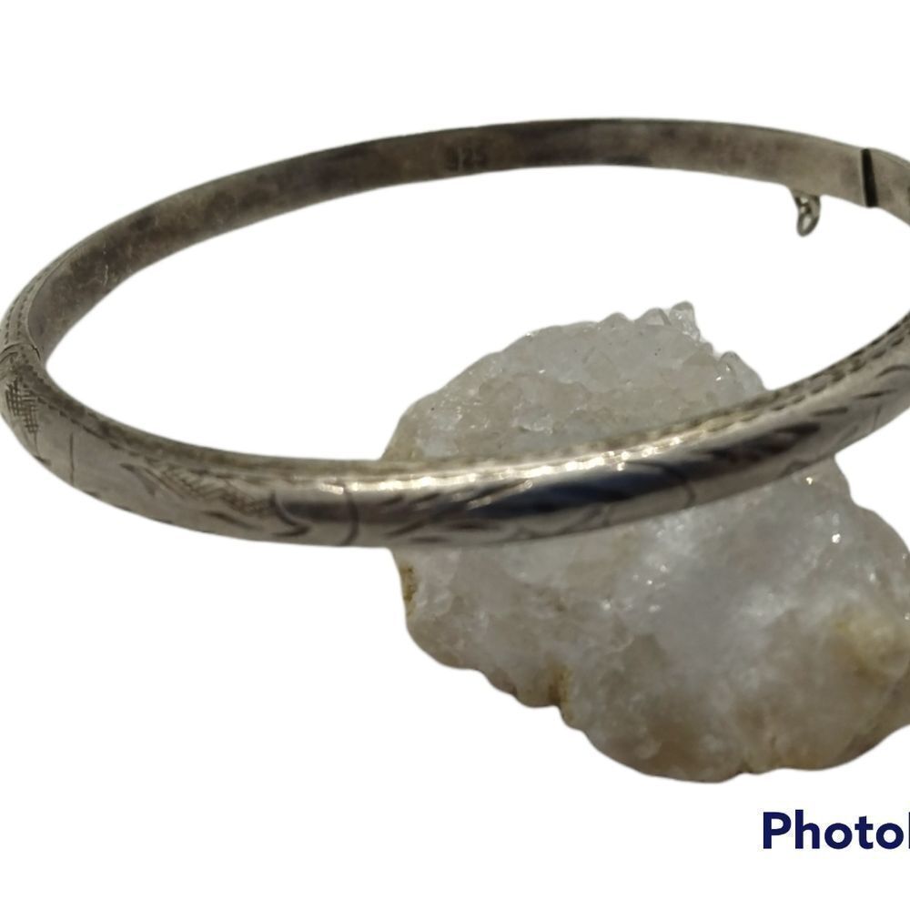 Antique sterling silver 925‎ deep stamped bracelet B0438